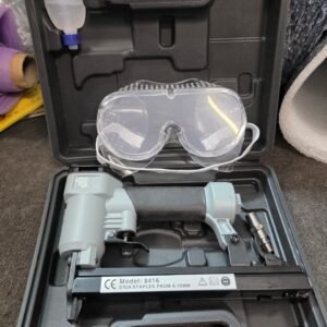 MAQUINA ENGRAMPADORA